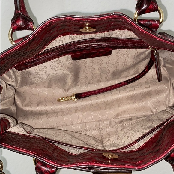 Michael Kors Red Python shoulder bag - Picture 7 of 7